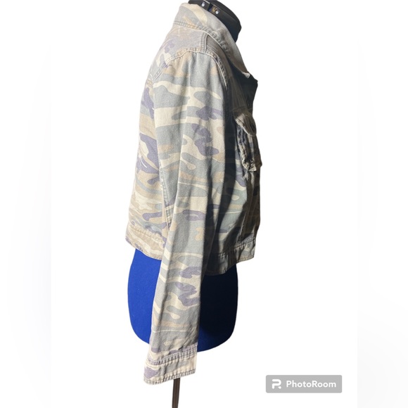 Star camo crop jean jacket Sz Large - Picture 2 of 6